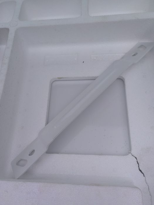 Podgrzewacz wody Bosch Tronic 3500 T (model OTG30N TR3500T 30B).