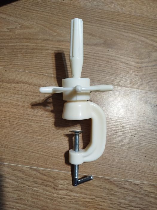 Настільний Штатив Eurostil арт.00983 для кріплення навчальної голови-м