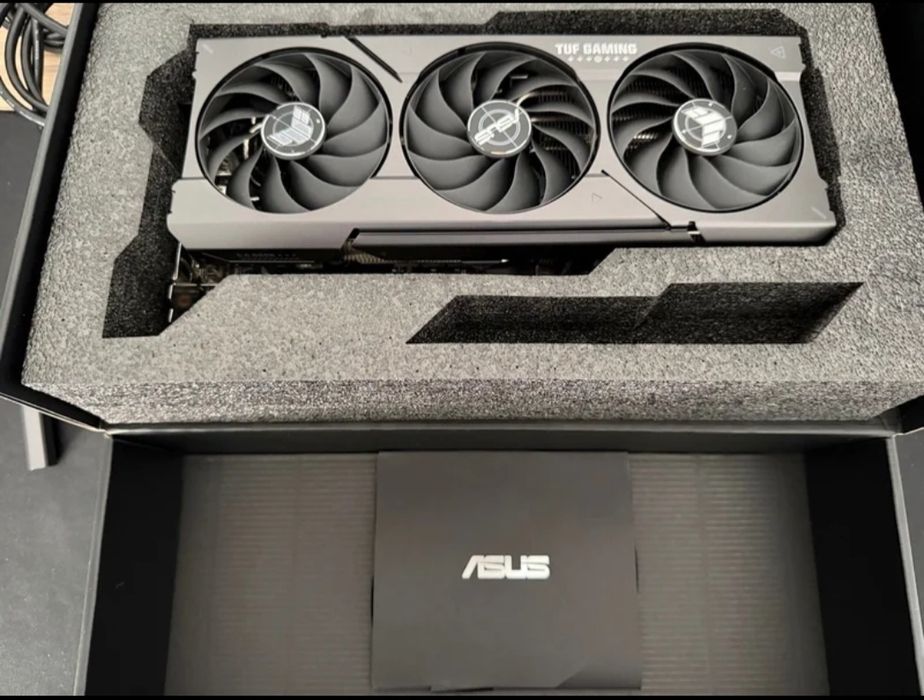 Asus GeForce RTX 4070 TUF GAMING OC64739220491905121