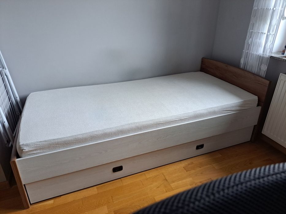 Zestaw mebli do pokoju młodzieżowego