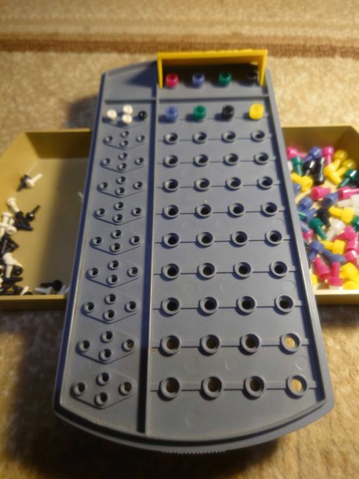 Две логические игры Логика цвета и Эрудит