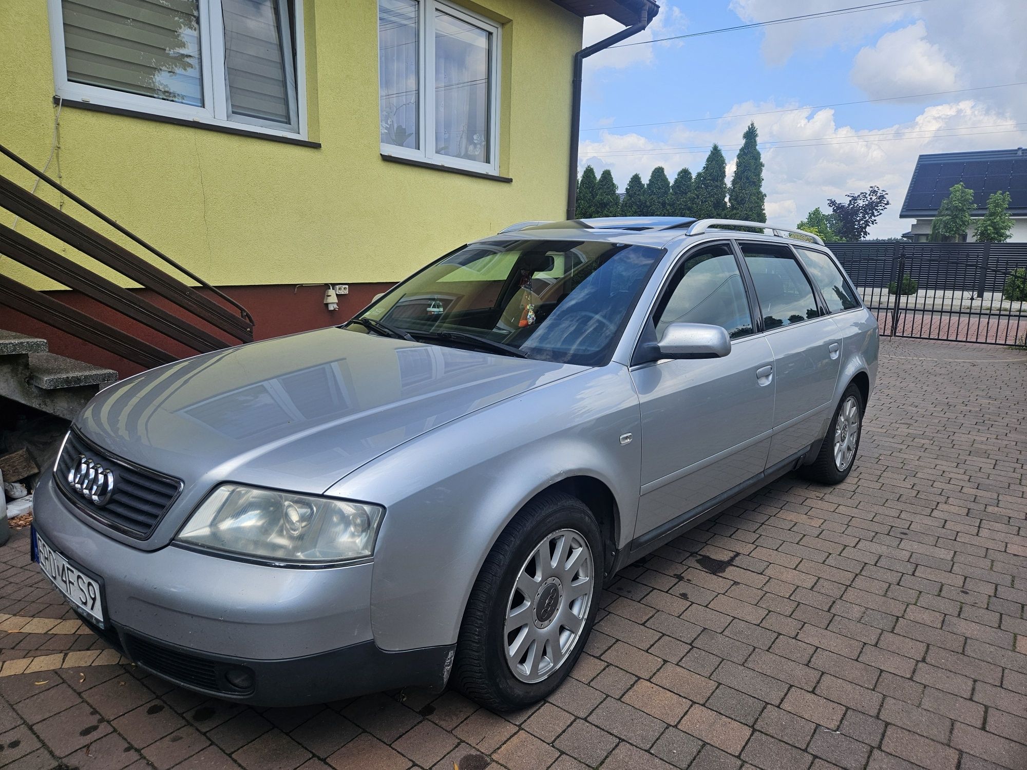 Audi a6 c5 2.4v6