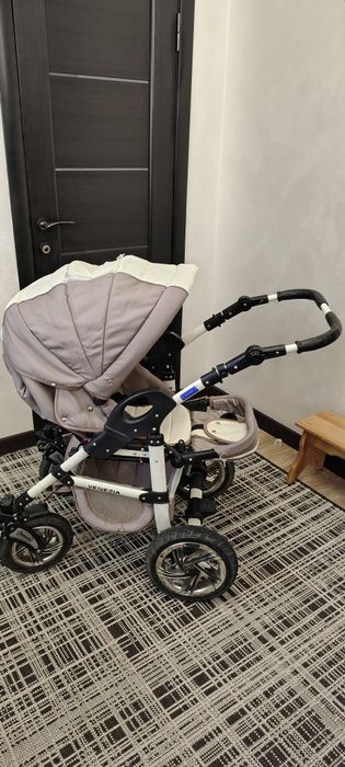 Продам дитячу коляску