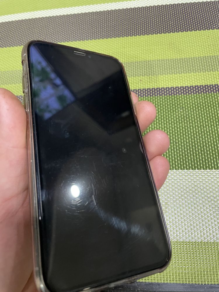 IPhone XS 64gb newerlock