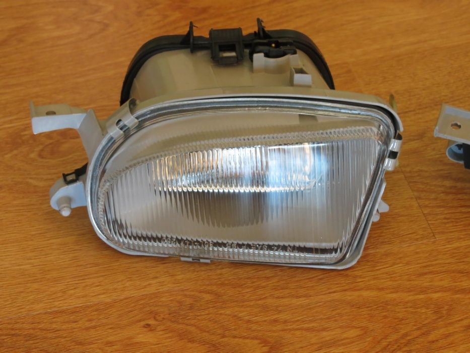 Противотуманки галогенки туманки Мерседес Е Mercedes W210 w211 W203 C