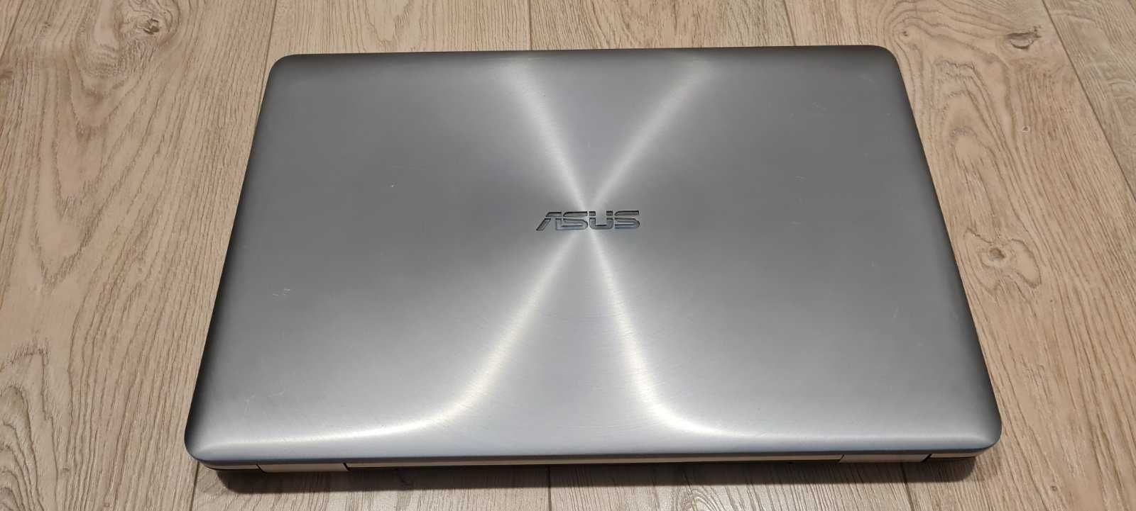 Ноутбук ASUS N751JK (N751JK-T2221H)