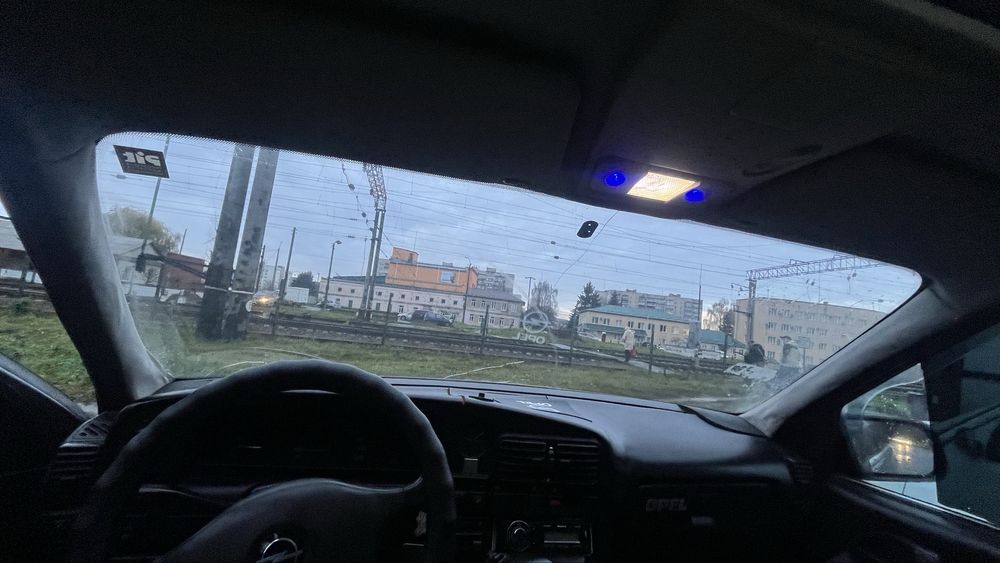 Opel Omega A 2.0 ціна до кінця тижня без торгу