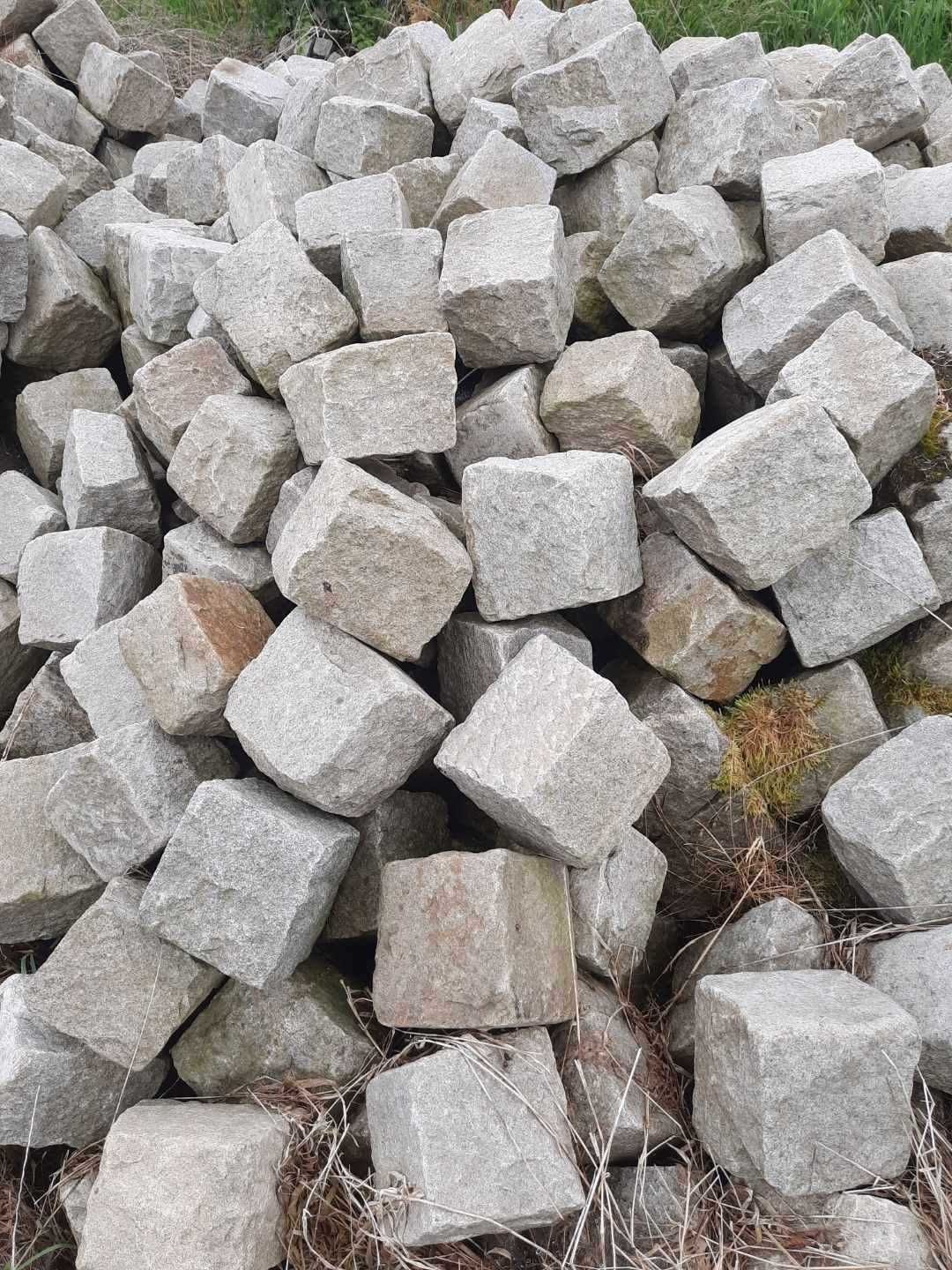 Kostka kamienna granitowa, starobruk, z rozbiórki, granit