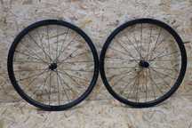 Rodas disco carbono FFWD Ryot33 - DT Swiss 240s - tubeless ou câmara
