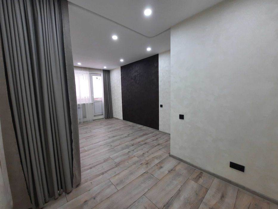 Продам 1к квартиру великої площі з новим ремонтом!