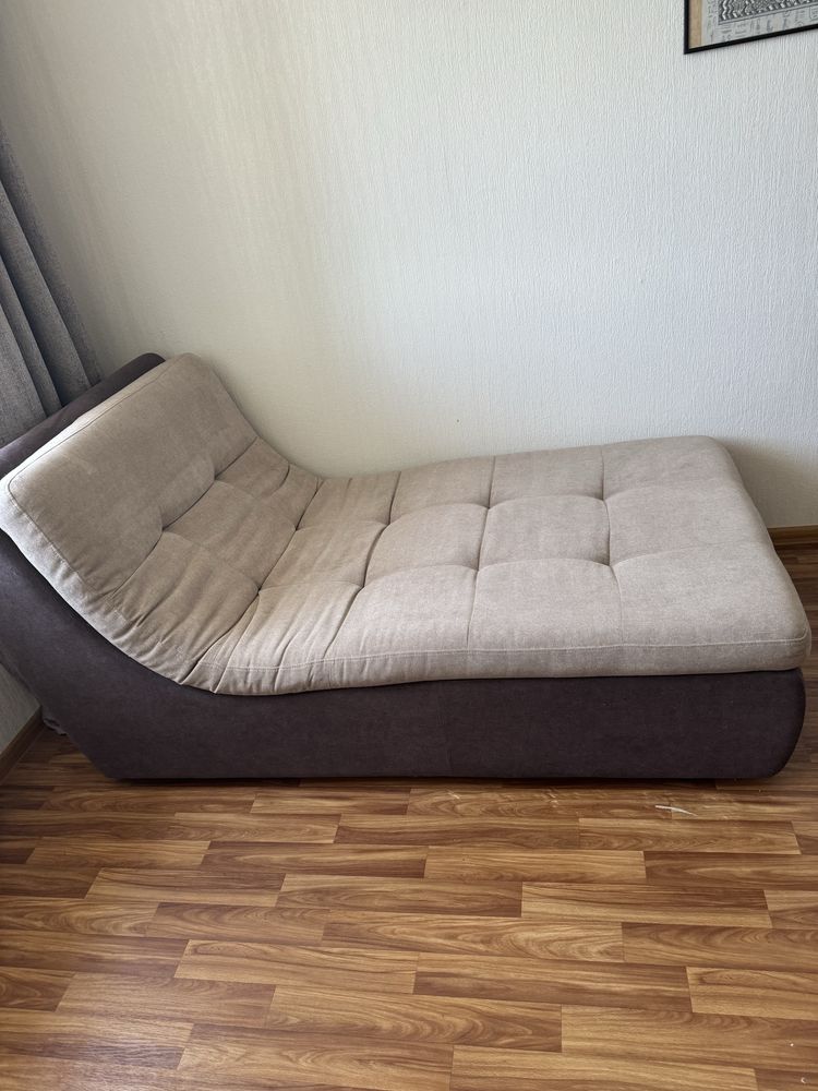 Продам кутовий диван у чудовому стані