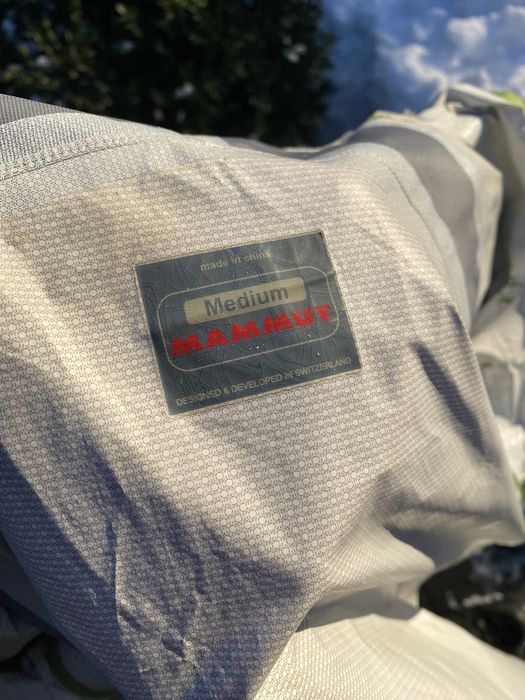 Вітрівка Mammut жіноча розмір М. Ветровка Mammut