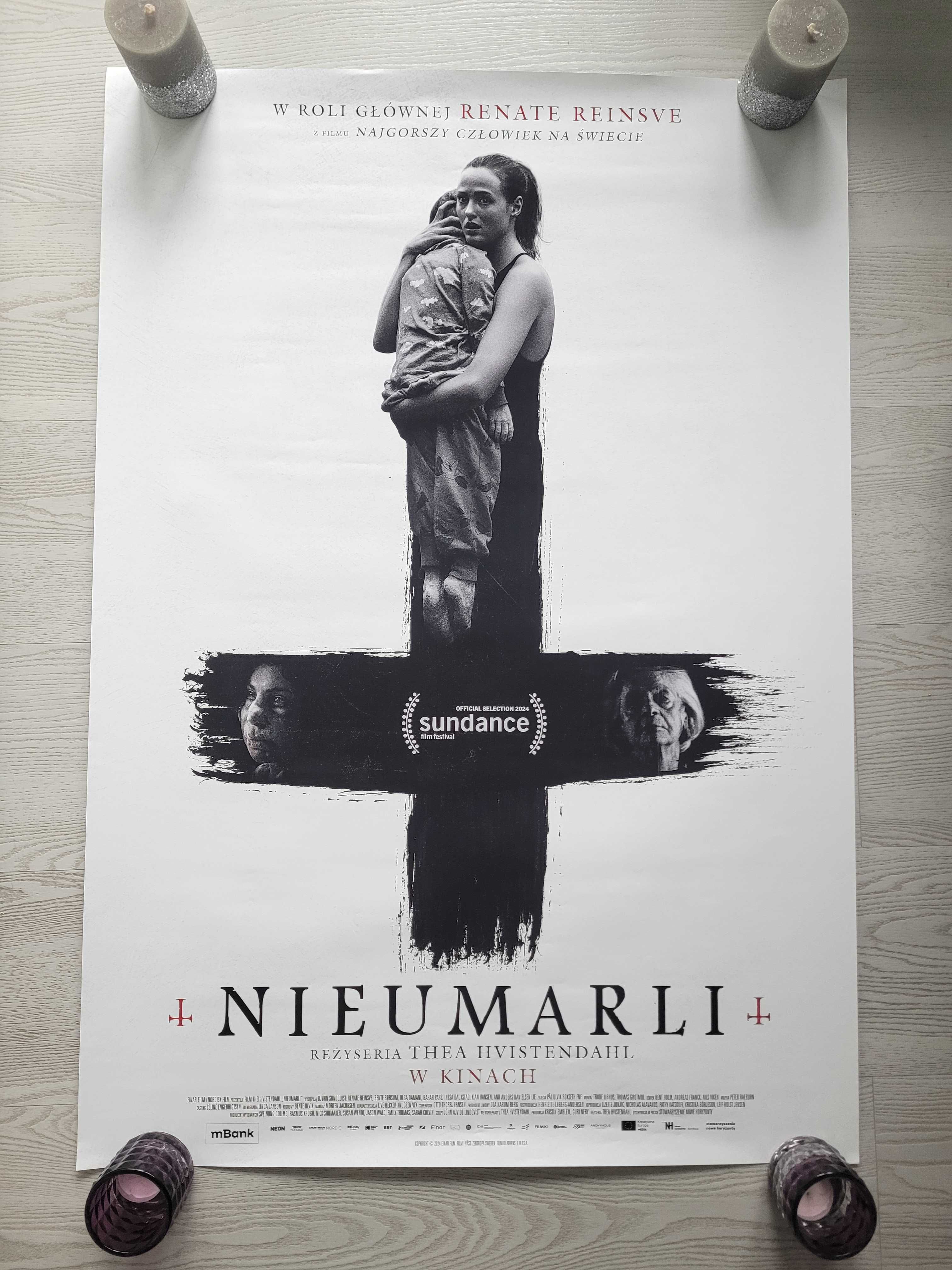 Plakat kinowy z filmu Nieumarli
