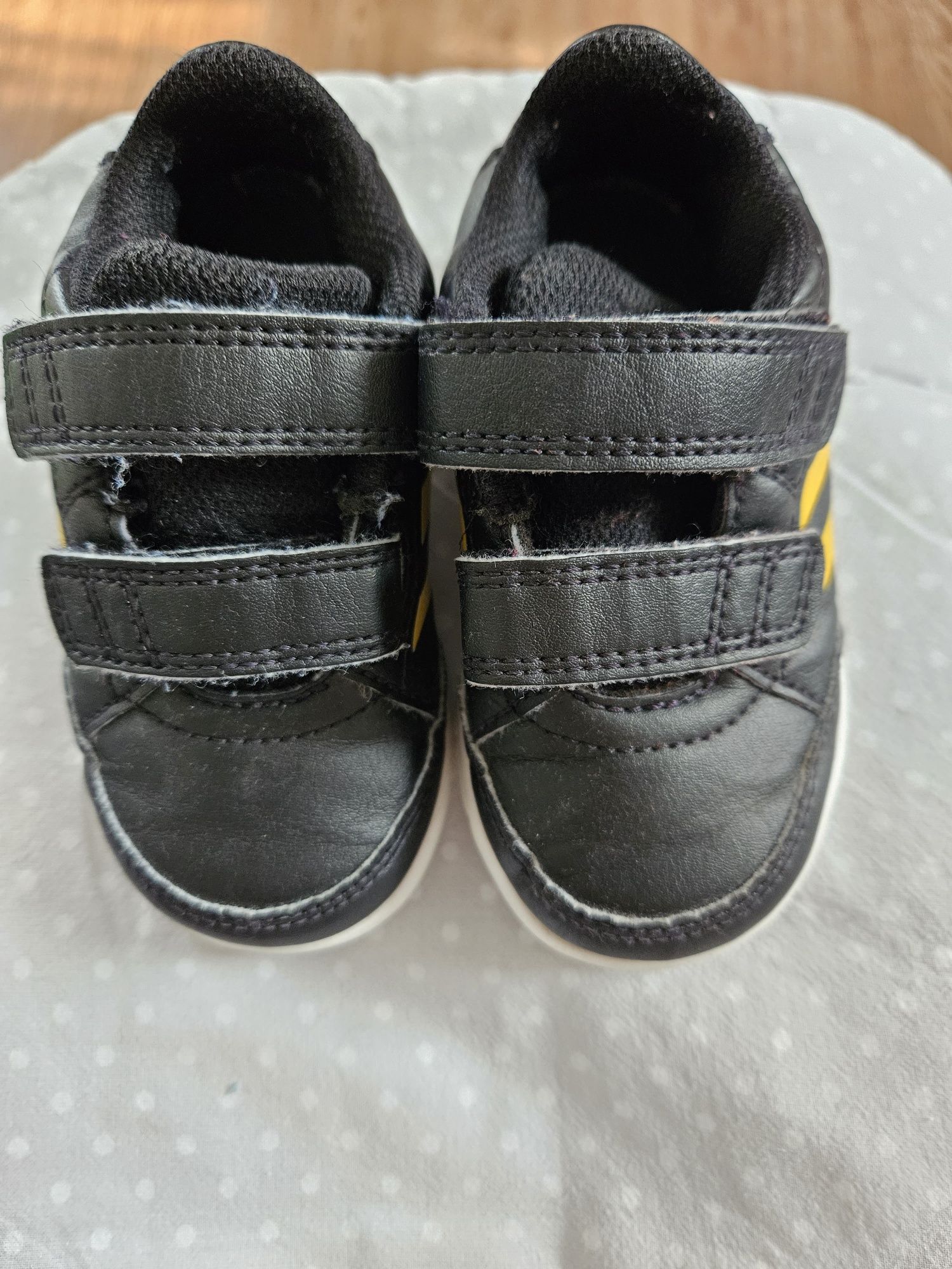 Buciki adidas rozm. 22