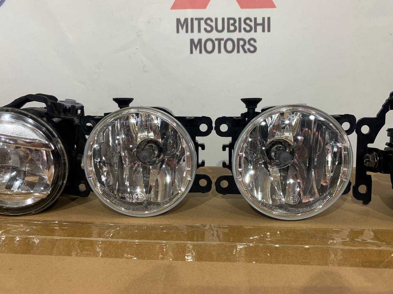 Протитуманна фара Led Mitsubishi Outlander 3 2015-2019