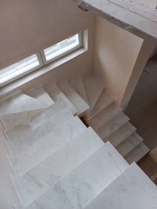 Лестница, лестница из мрамора, гранита, лестница на заказ