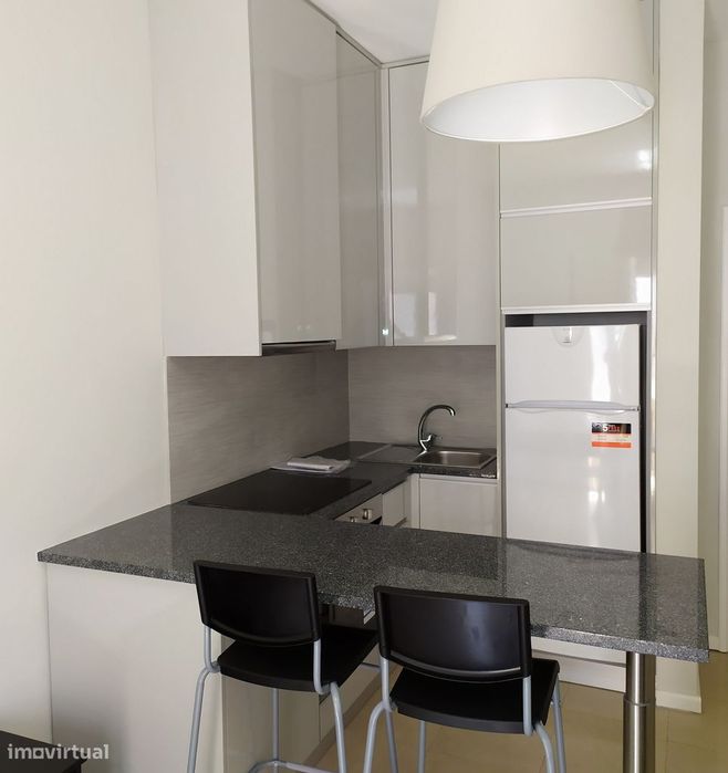 Apartamento renovado e acolhedor, com 1 quarto ao Polo Universitário