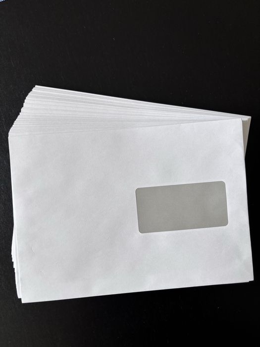 Koperty białe C5 z okienkiem - 50 sztuk samoklejące z paskiem
