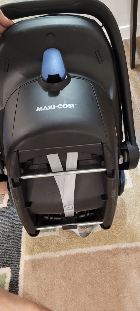 СРОЧНО Maxi cosi pebble i-size