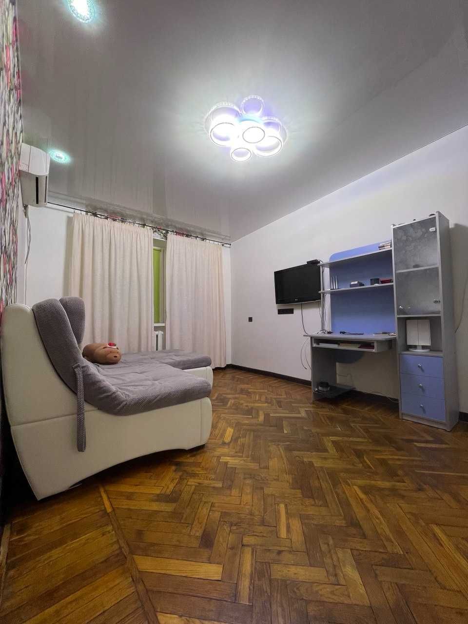 Продам 2 к кв с ремонтом Астрономическая Жуковского