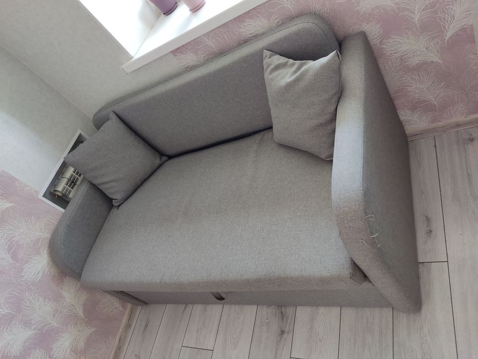 Диван півторашка однотонний розкладний