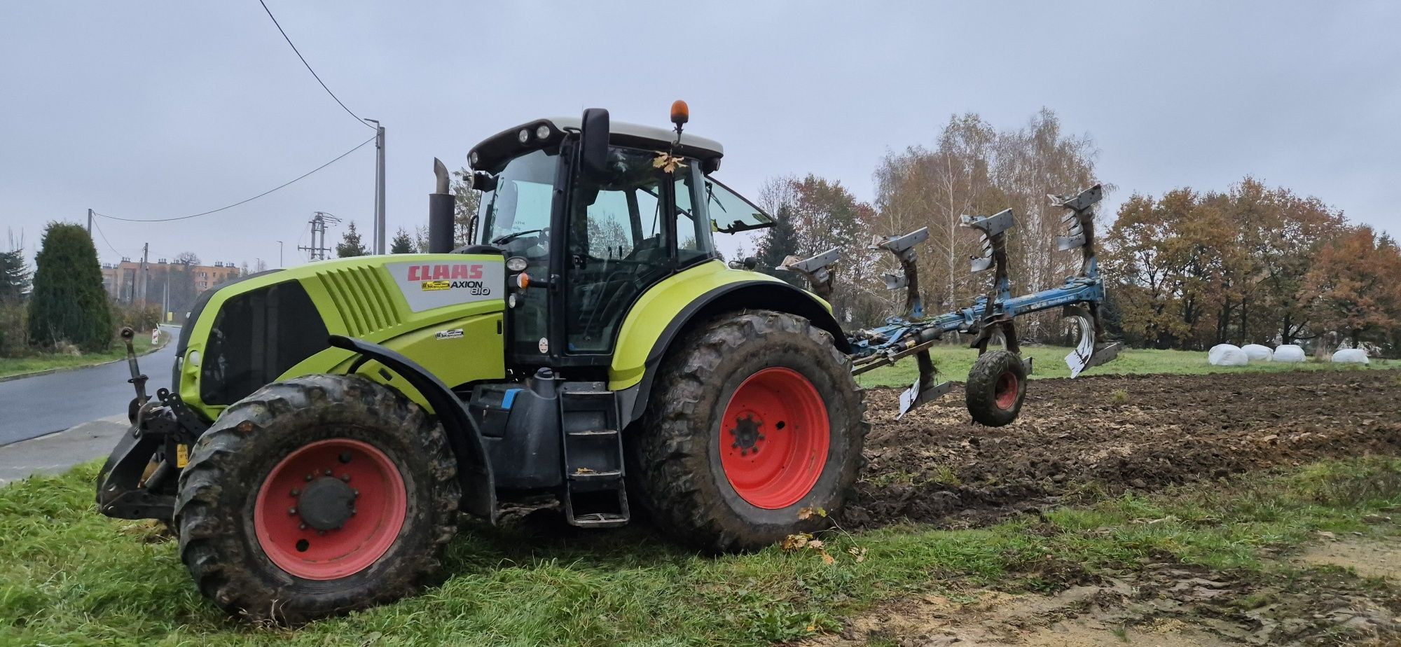 Ciągnik Claas  Axion 810 C-Matic