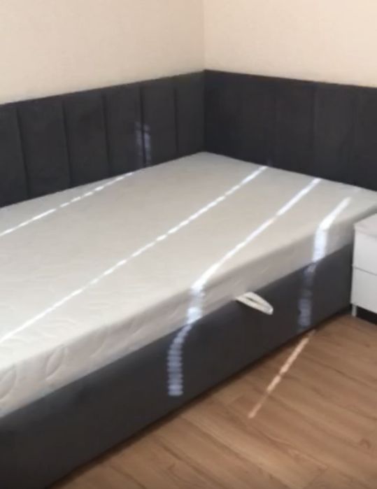 Ліжко нове з матрасом і підйомником на ламелХ120/200