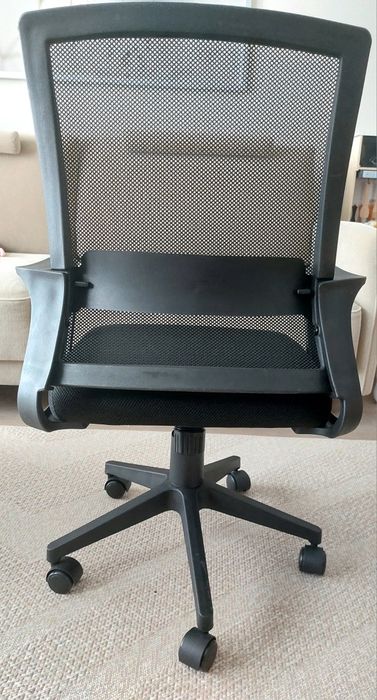 Fotel biurowy czarny
