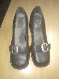 Продам женские туфли р 36