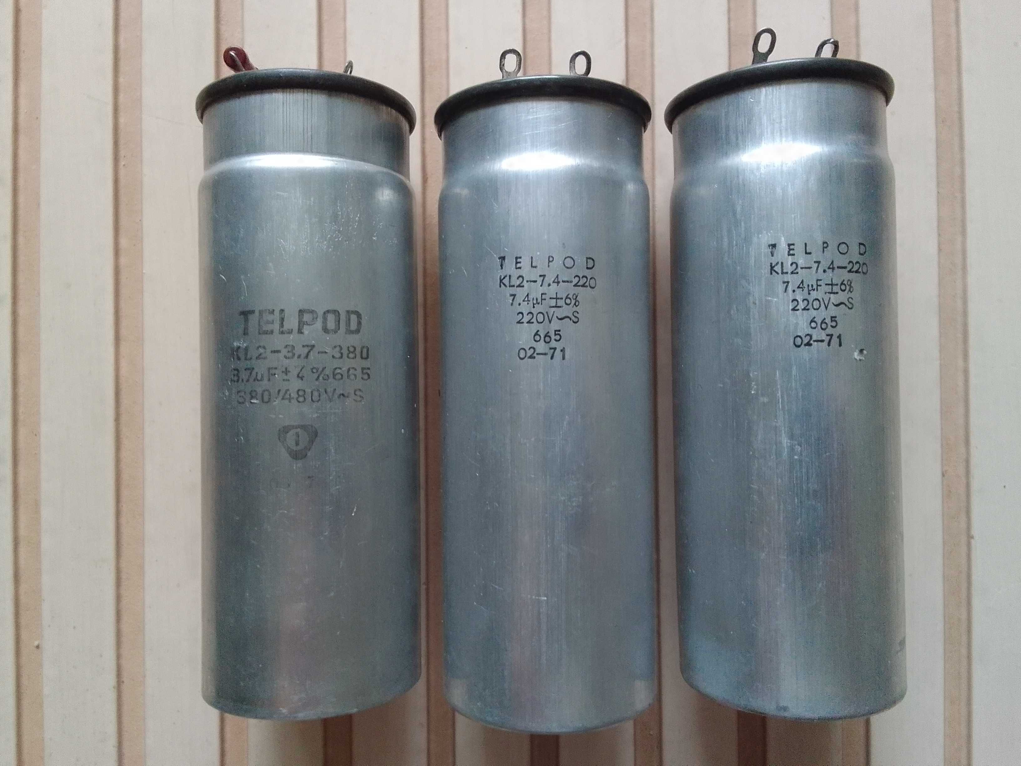 Kondensatory elektr. TELPOD (3szt.)  ..7.4 mikroFarad 220V