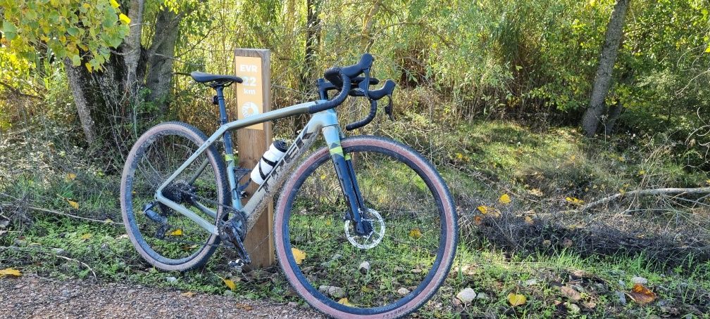 Trek Checkpoint SL6