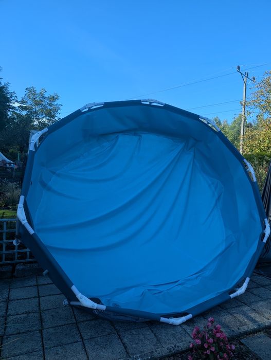 Sprzedam basen stelażowy Bestway 305x76 cm
