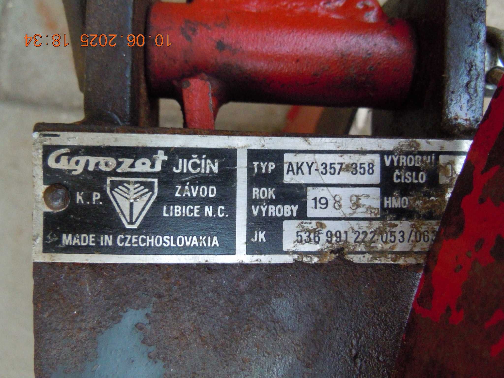 Czeska glebogryzarka Agrozet Jcin typ AKY 357/358 System Terra
