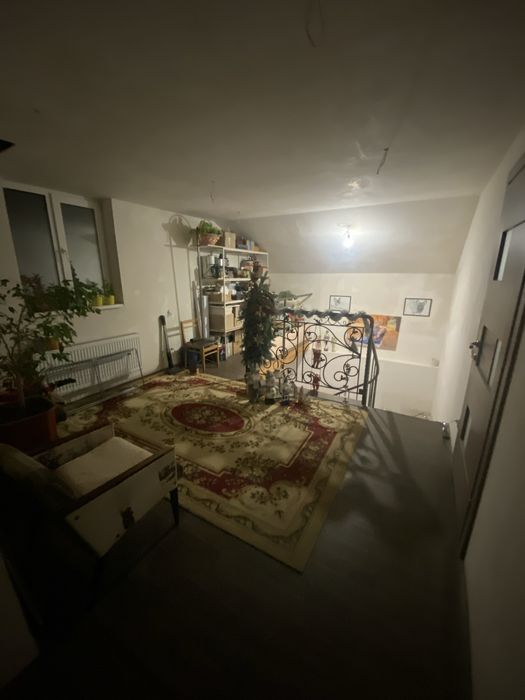 Двоповерховий дім в районі Залізничне селище