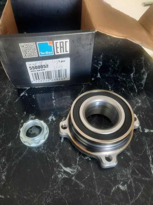 БМВ 39  60 .Ступичный подшипник  задний