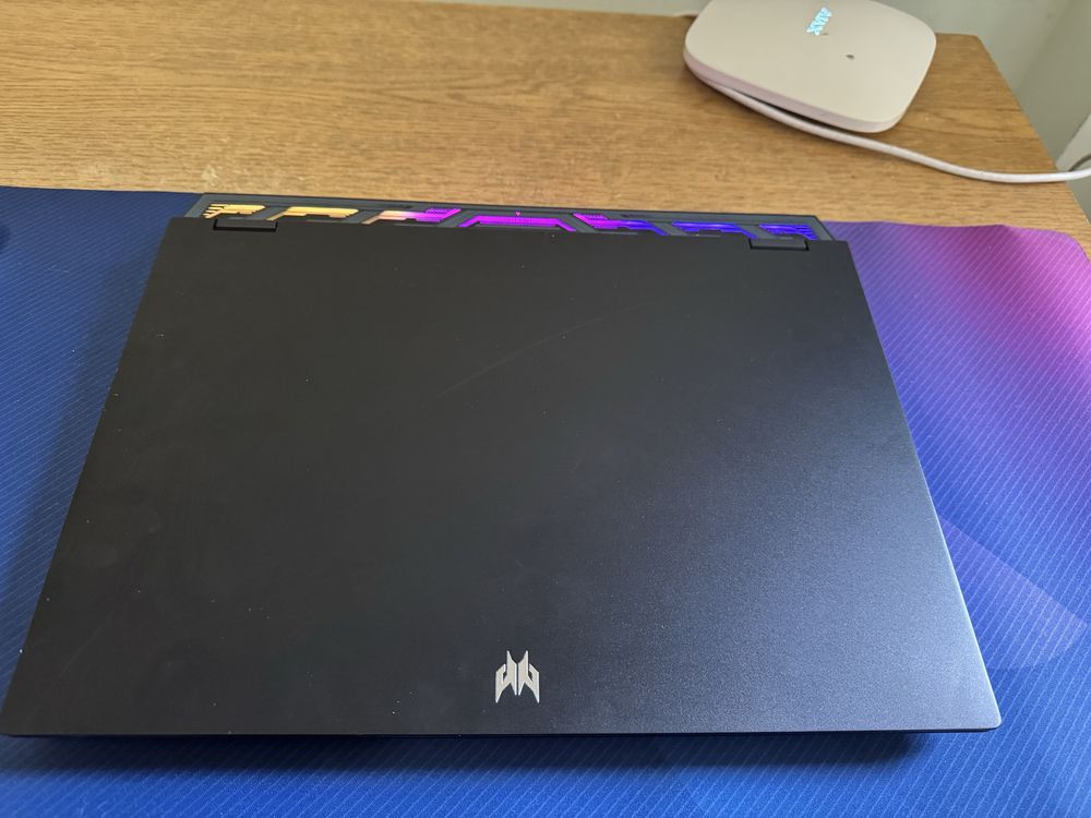acer predator helios 16 ph16-71 240 hz