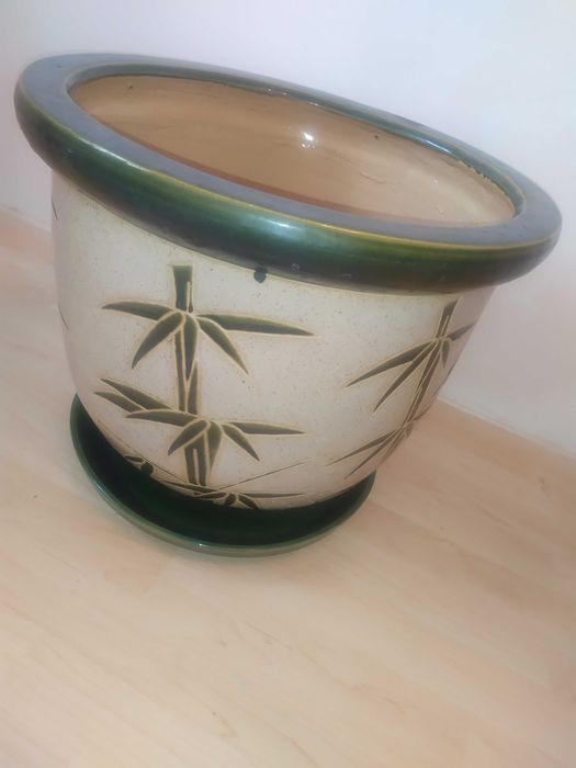 Продам горшок 50 л напольный керамический декоративный (Вьетнам) 3950г