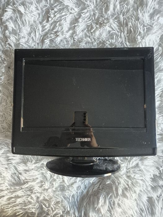 Telewizor Monitor Technika Ac 110-240V 50/60 HZ power supply 40W 15,4"