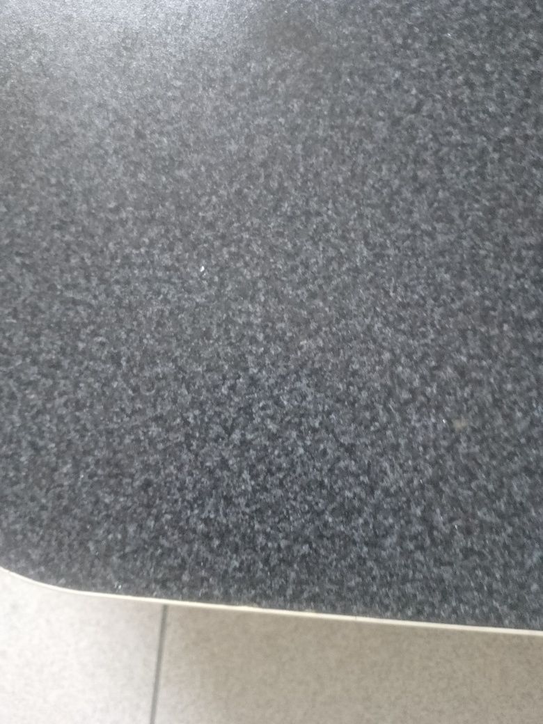 Mesa de cozinha em lacado branco extensivel