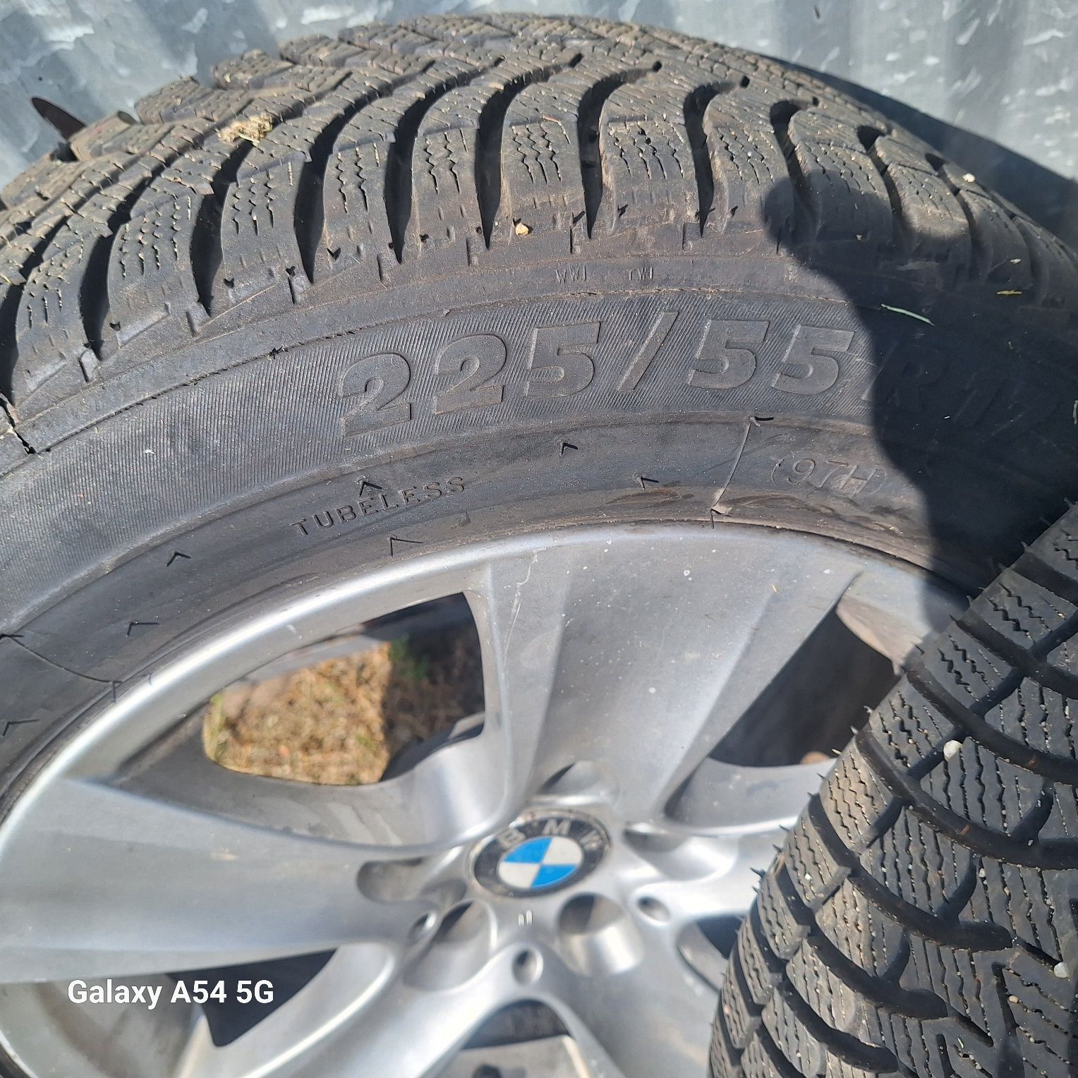 Felgi oryginalne do BMW  F10, F11 razem z oponami 225/55/17