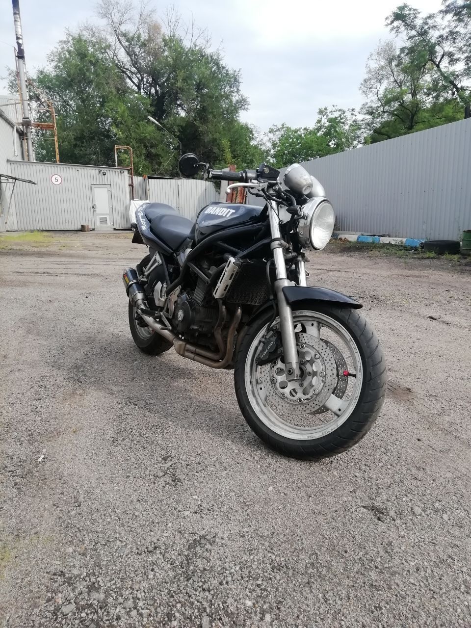 Сузуки бандит 400 bandit 400 (gsf400)