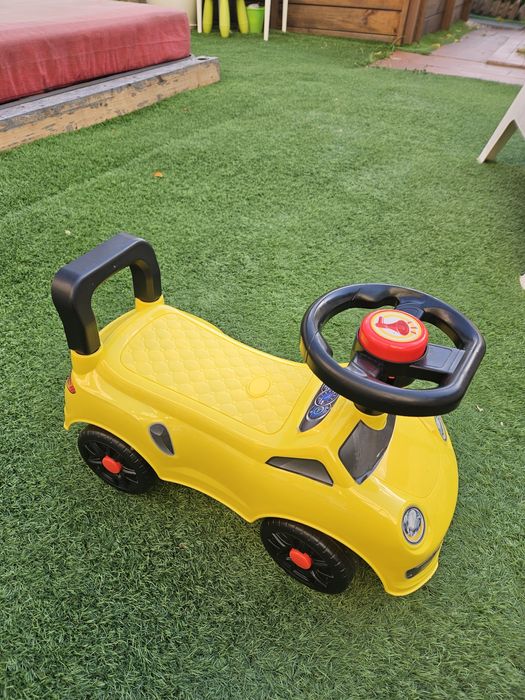 Carrinho/andador para bebé com buzina