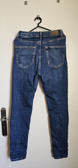 Conjunto de 4 pares de calças