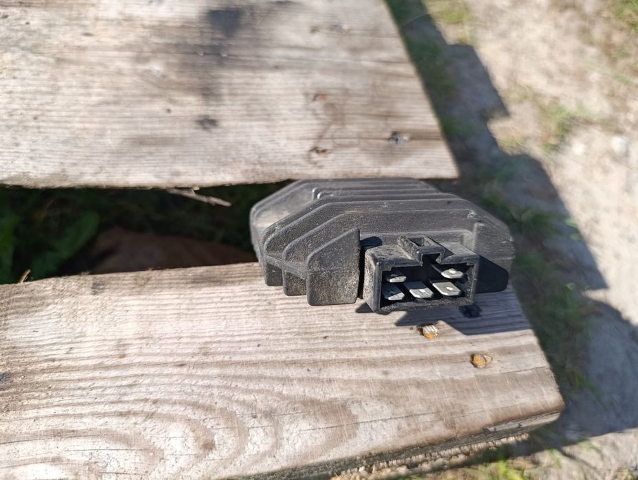 Regulator napięcia Yamaha R6 rj03 98 - 02 r 5EB 5 PIN B4