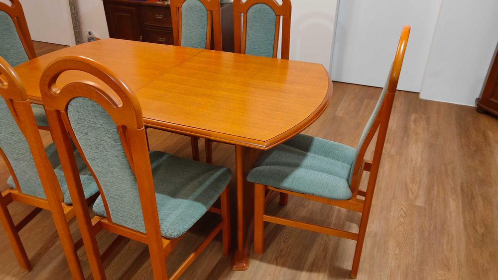 stół i 6 krzeseł komplet