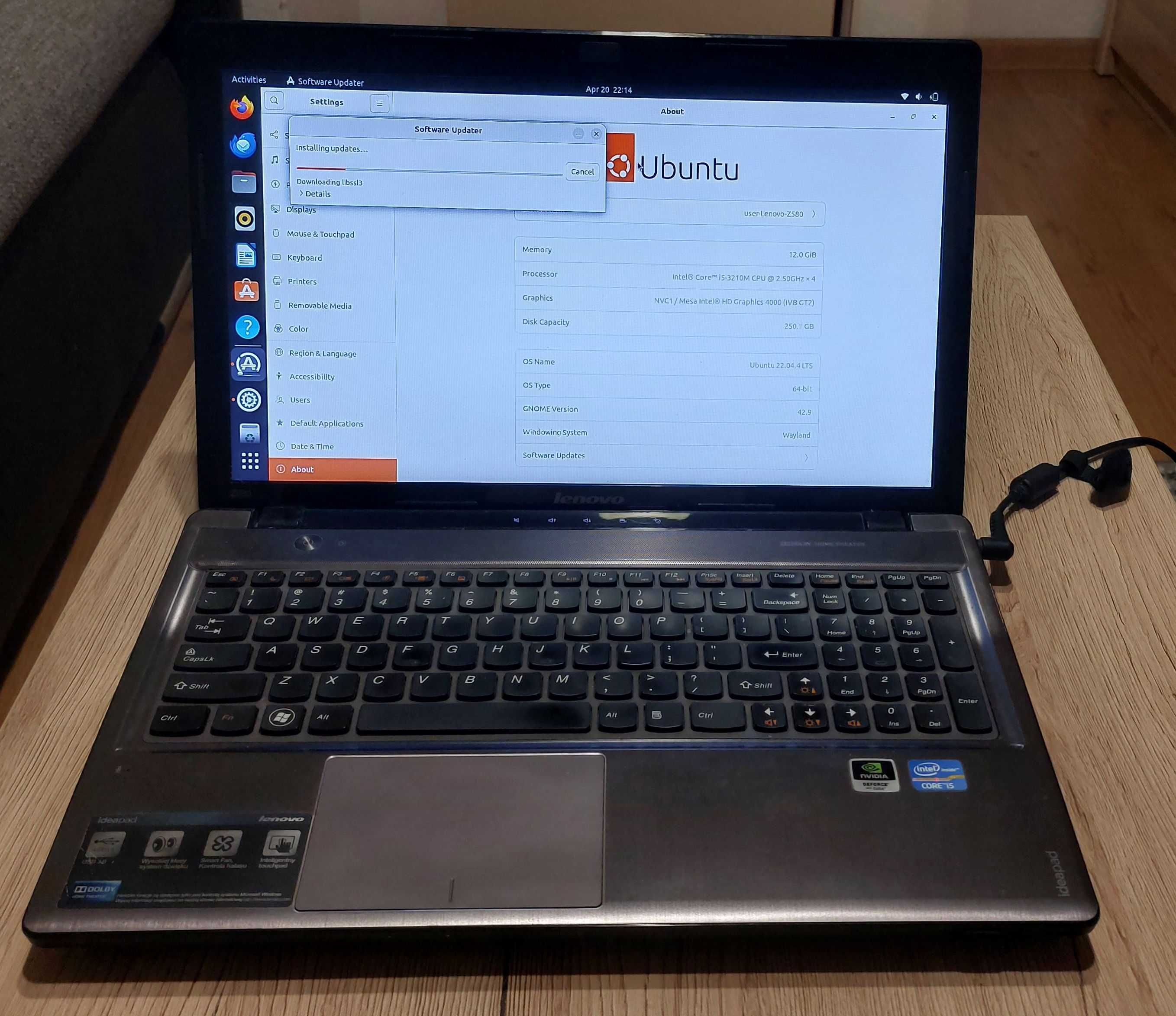 Laptop Lenovo Z580A