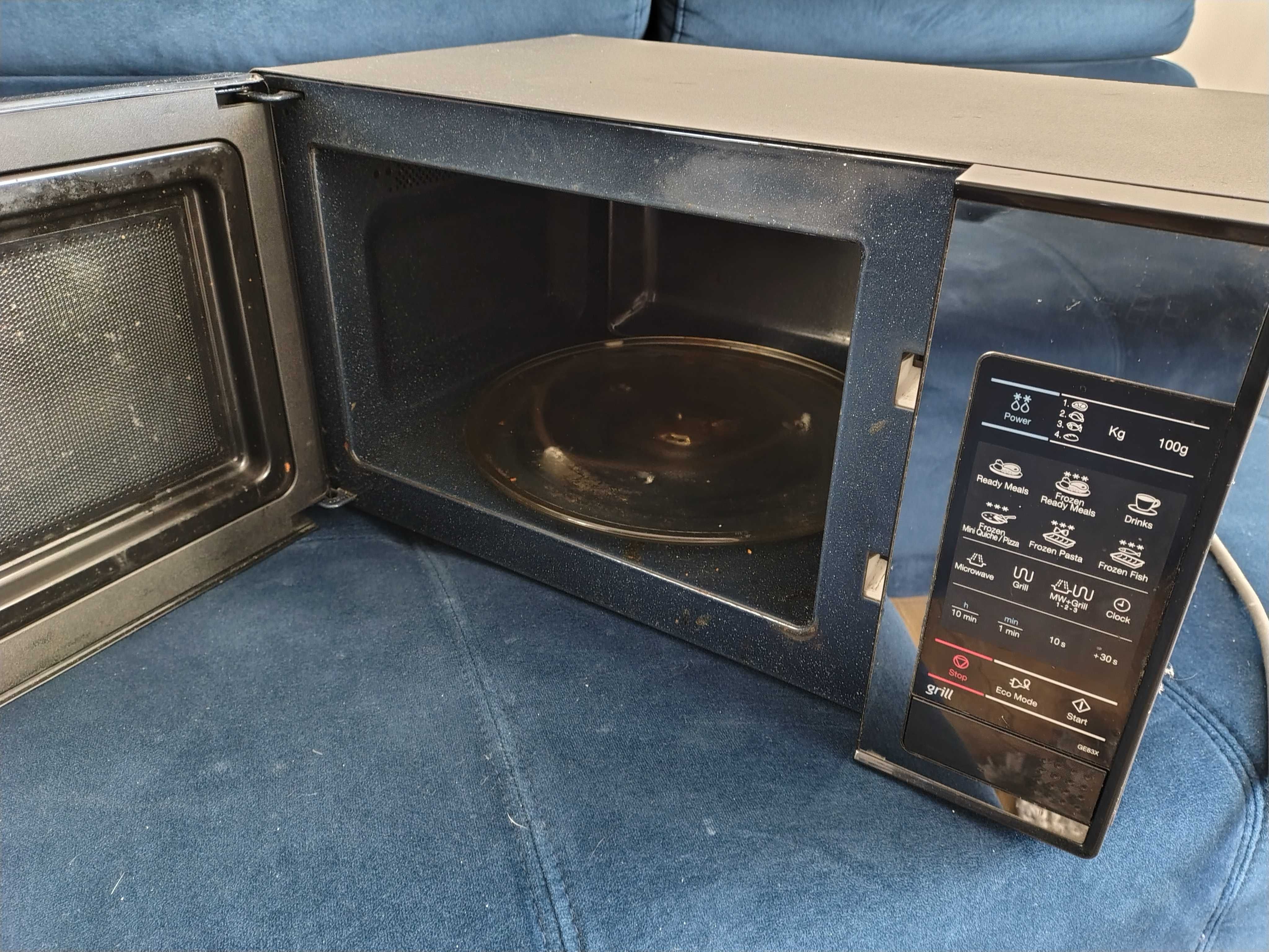 kuchenka mikrofalowa mikrofalówka SAMSUNG GE83X