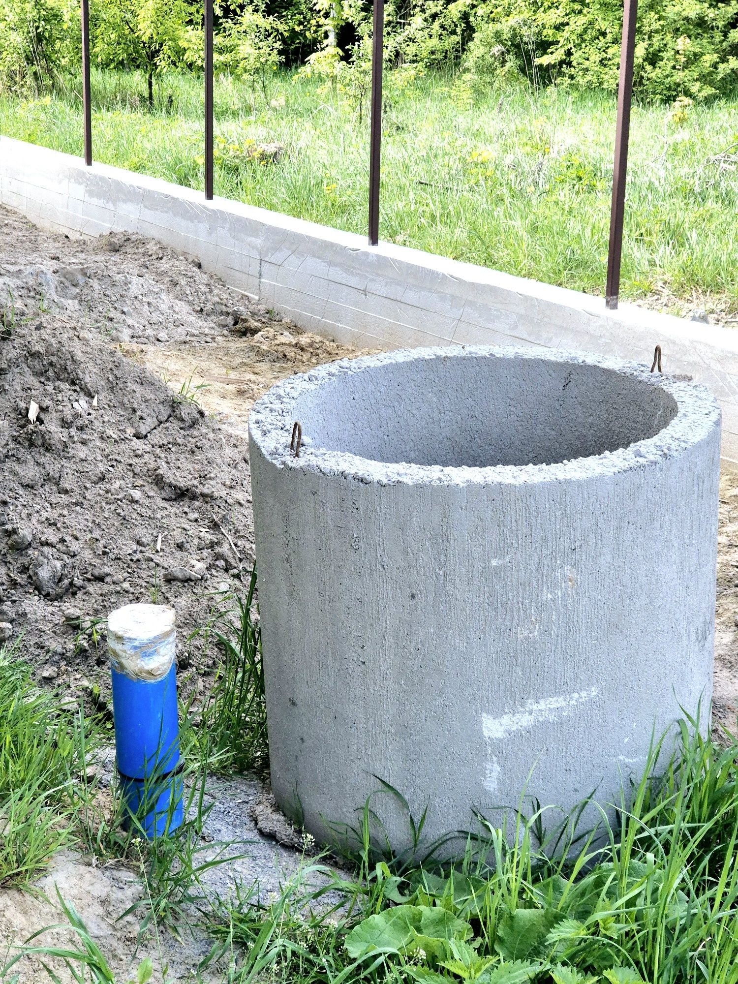 Новий будинок в передмісті Житомира с. Глибочиця гараж світло скважина