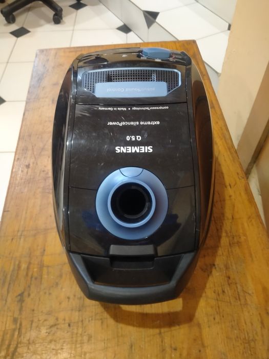 Пылесос Siemens Q5 VSQ5X1230/10