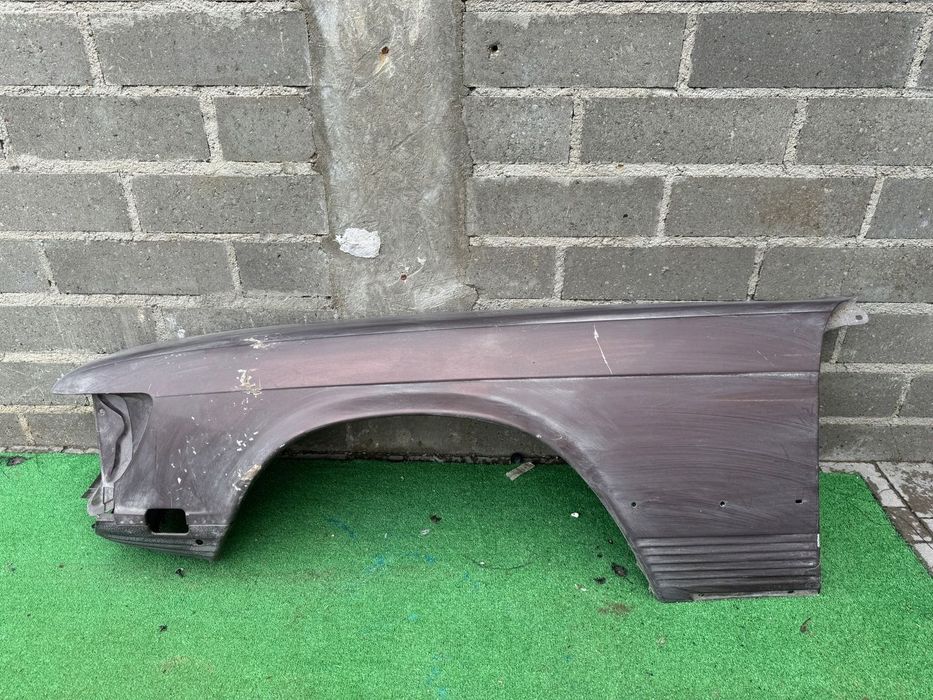 MERCEDES SL SLC W107 R107 BŁOTNIK LEWY PRZEDNI LEWY PRZÓD ORG EU